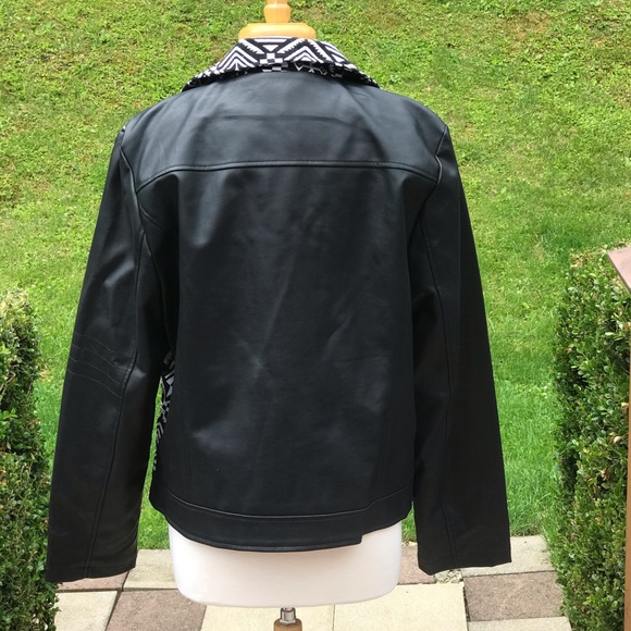 Aztec Bomber Jacket - Picture 4 of 10